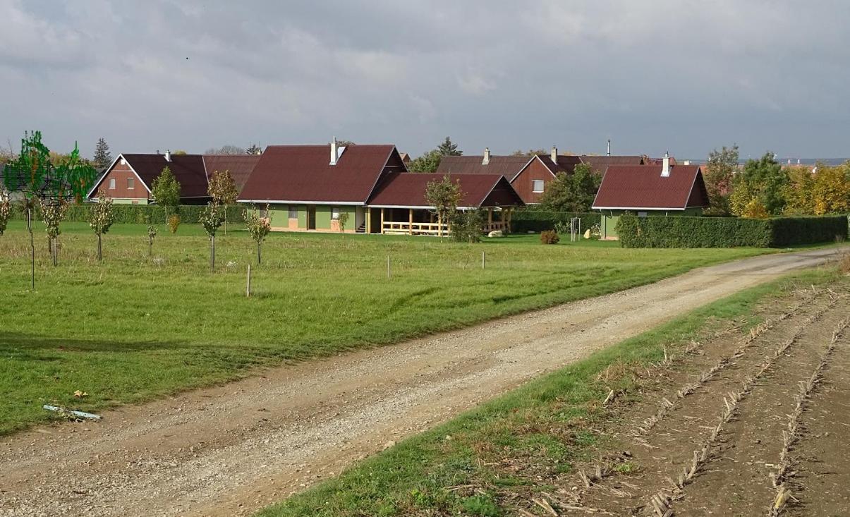 Penzion Pod Vápenkami Straznice Exterior foto